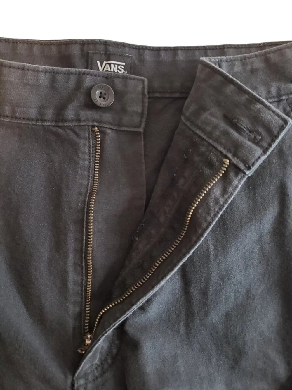VANS Off The Wall Men's Sz 38 Flat Front Cargo Shorts 100% Cotton in Black